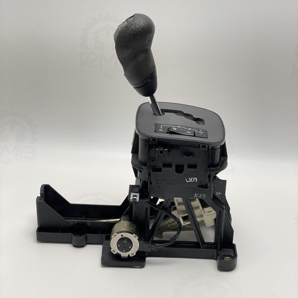 A1685400044 Селектор АКПП кулиса автомат на Mercedes A-Class W168