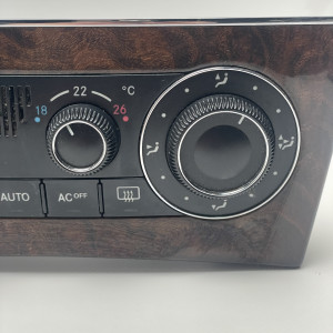 A2038301785 Блок управления климат-контролем на Mercedes C-Class W203