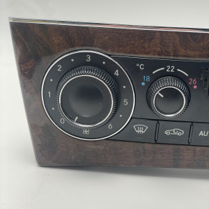 A2038301785 Блок управления климат-контролем на Mercedes C-Class W203