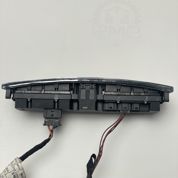 A2038703010 Панель управления ESP аварийка на Mercedes C-Class W203