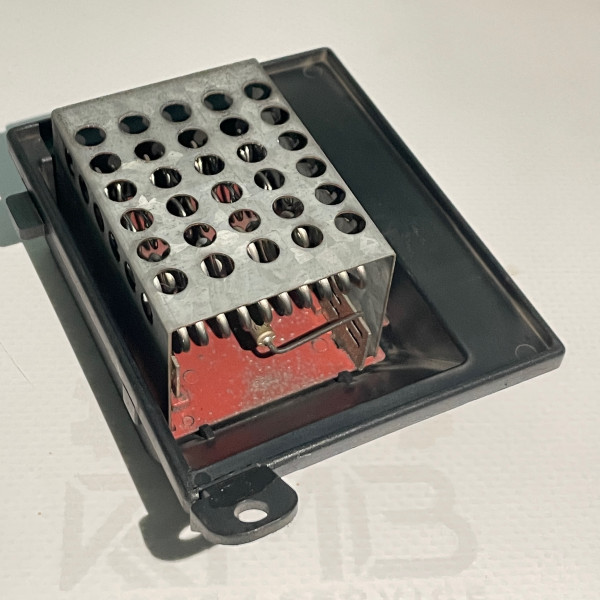 A0018216560 Резистор (регулятор) вентилятора пічки на Мерседес Віто W639 / Віано W639