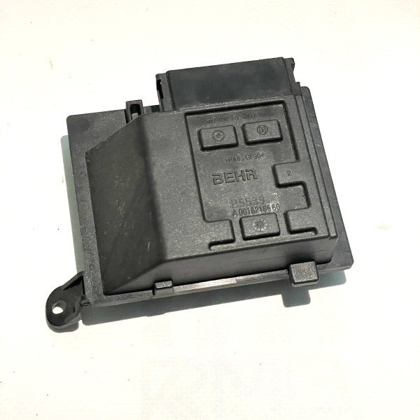 A0018216560 Резистор (регулятор) вентилятора пічки на Мерседес Віто W639 / Віано W639