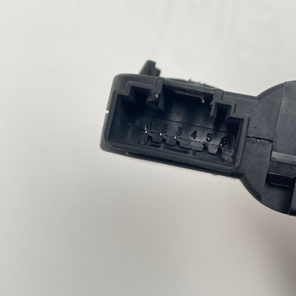 0132801331 Сервопривод (моторчик) заслонки печки на Mercedes  Vito W639 / Viano W639