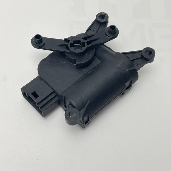 0132801332 Сервопривід заслінки пічки на Мерседес Vito W639 / Viano W639