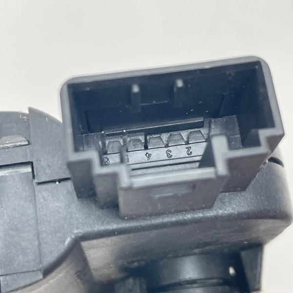 0132801332 Сервопривід заслінки пічки на Мерседес Vito W639 / Viano W639