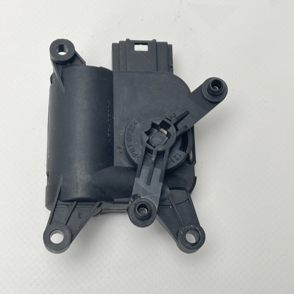 0132801332 Сервопривід заслінки пічки на Мерседес Vito W639 / Viano W639