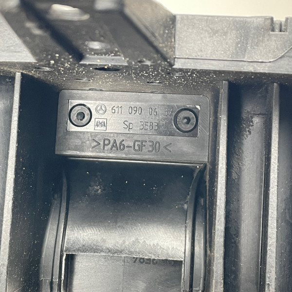 A6110900637 Впускний колектор (пластиковий) на Мерседес Спрінтер W901-W904 Віто W638 двигун 2.2 CDI OM611