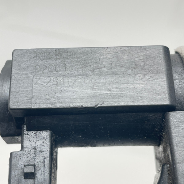 8200412085 — Клапан управления турбиной Renault Megane / Scenic / Laguna / Trafic 1.9 dCi