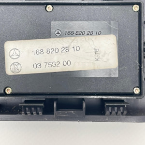 A1688202810 — Блок кнопок стеклоподъемников передний на Mercedes A-Class W168
