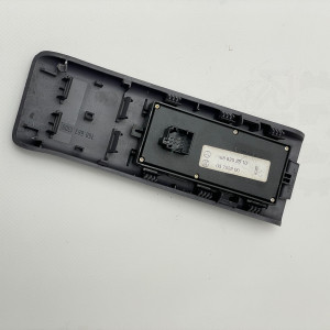 A1688202810 — Блок кнопок стеклоподъемников передний на Mercedes A-Class W168