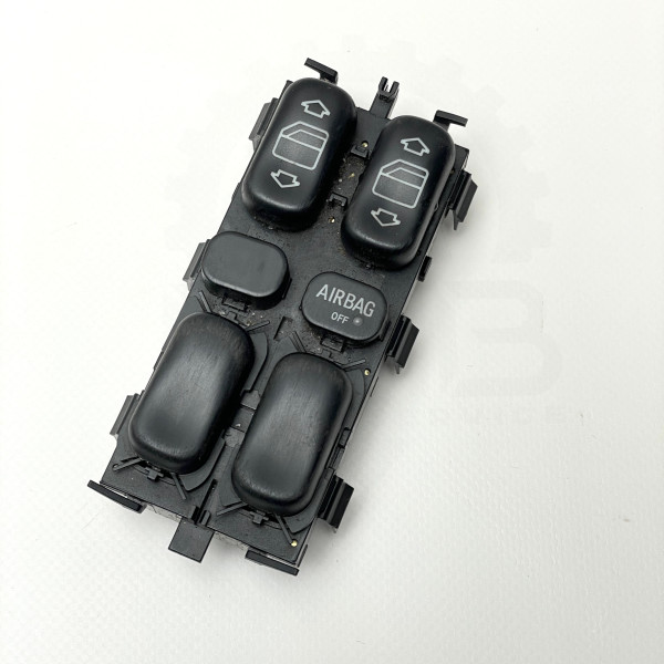 A1688206510 — Блок кнопок стеклоподъемников на Mercedes A-Class W168