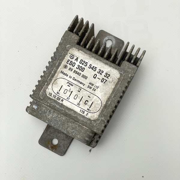 A0255453232 — Блок управления вентилятором радиатора на Mercedes W168 / W210