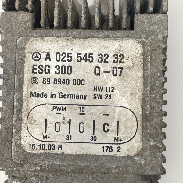 A0255453232 — Блок управления вентилятором радиатора на Mercedes W168 / W210