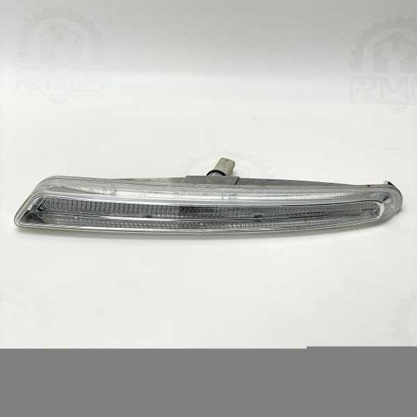 Поворотник левый Peugeot 807