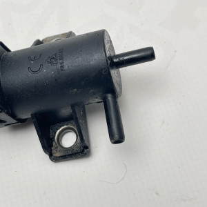 7700113709 — Клапан управления турбиной / EGR Renault Megane, Scenic, Laguna, Trafic 1.9 dCi