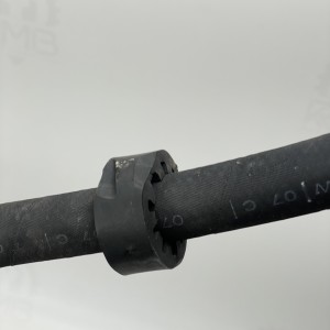 A6398303715 Трубка кондиціонера (шланг високого тиску) на Мерседес Віто / Віано W 639