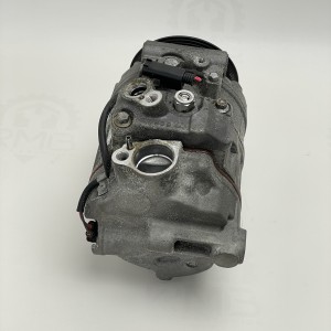 A0012303211 Компресор кондиціонера на Мерседес Віто / Віано W 639 3.0 cdi OM642