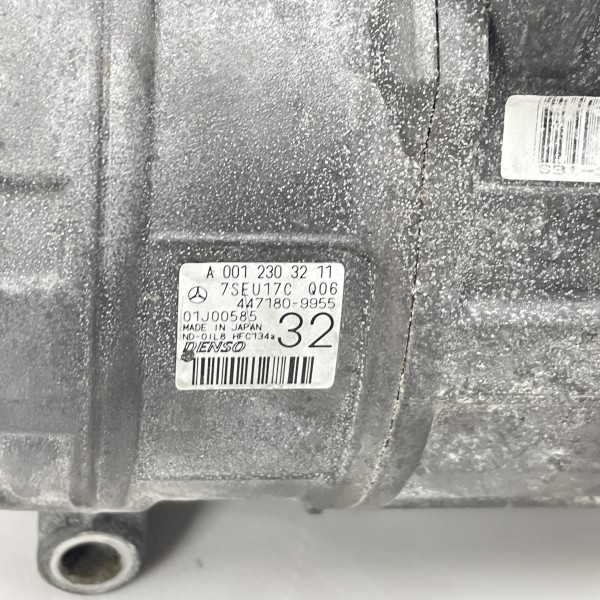 A0012303211 Компресор кондиціонера на Мерседес Віто / Віано W 639 3.0 cdi OM642