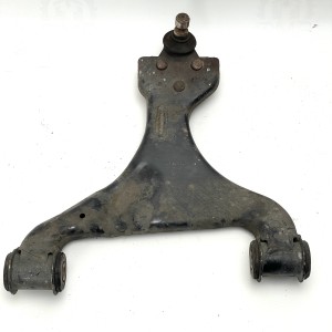 A6393300510 Ричаг передній правий на Мерседес Віто / Віано W639