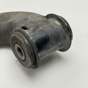 A6393300510 Ричаг передній правий на Мерседес Віто / Віано W639