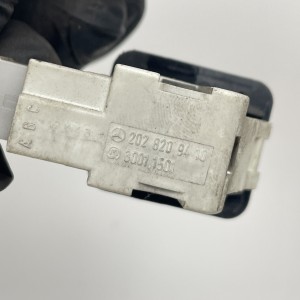 0015458714 Вимикач контролю положення ручного гальма  на Мерседес