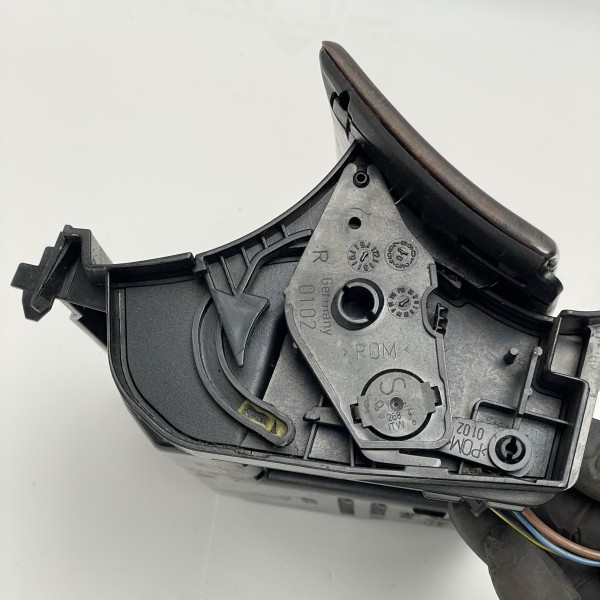 A2036805250 Пепельница передней консоли на Mercedes C-Class W203