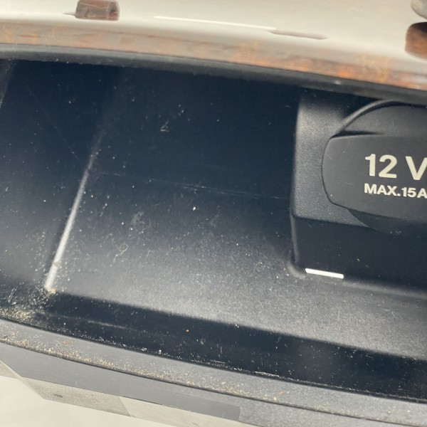 A2036805250 Пепельница передней консоли на Mercedes C-Class W203