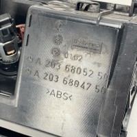 A2036805250 Пепельница передней консоли на Mercedes C-Class W203