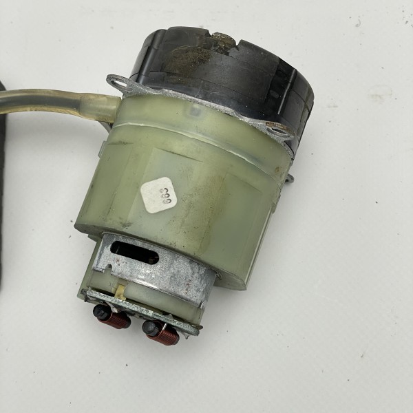 A1688000248 Насос (компрессор) центрального замка на Mercedes A-Class W168