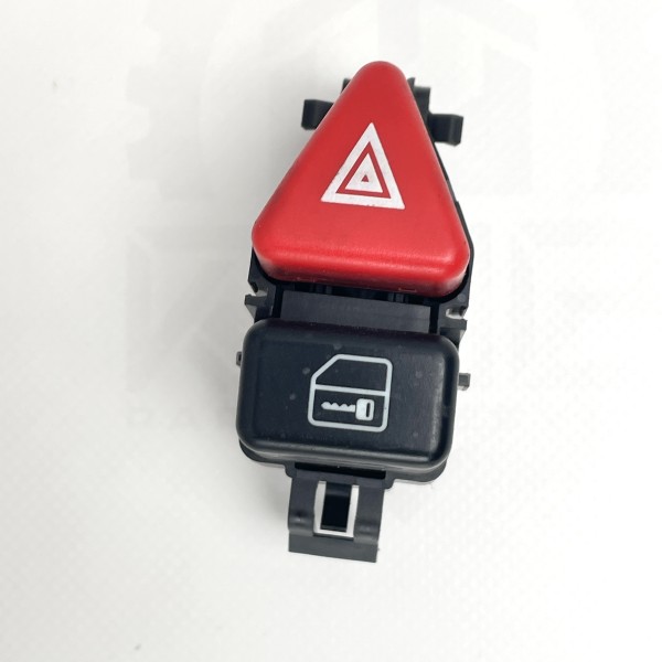 A1688201210 Аварийная кнопка / Кнопка аварийной остановки на Mercedes A-Class W 168