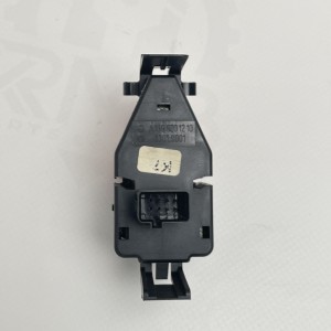 A1688201210 Аварійка / Кнопка аварійної зупинки  на Мерседес A-Class W 168