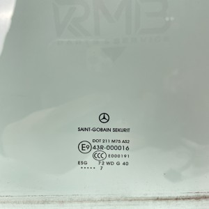 A6397250410 Скло передніх лівих дверей (водійське) на Мерседес Віто / Віано W 639