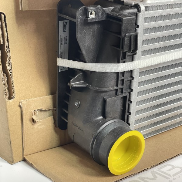 A9075011600 Радітор інтеркулер Nissens 961597 на Мерседес Спрінтер W 907 / W 910 A9075011600 Радітор інтеркулер Nissens 961597 на Мерседес Спрінтер W 907 / W 910