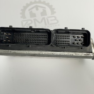  P56044679AA Блок управління двигуном ЕБУ на Джип Гранд Чирокі WJ 2.7 crdi