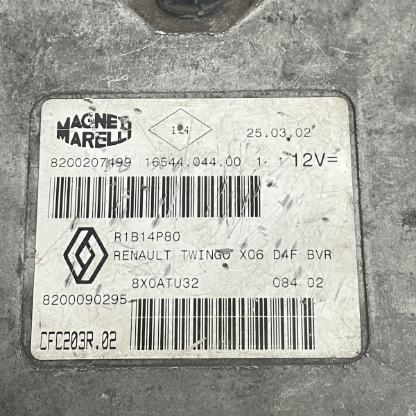 8200090295 Блок управления двигателем ЭБУ 1.2 D4F на Renault Twingo X06 BVR 8200090295 Блок управления двигателем ЭБУ 1.2 D4F на Renault Twingo X06 BVR