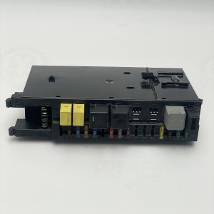 A2035453101 Блок предохранителей — блок SAM на Mercedes C-Class W203
