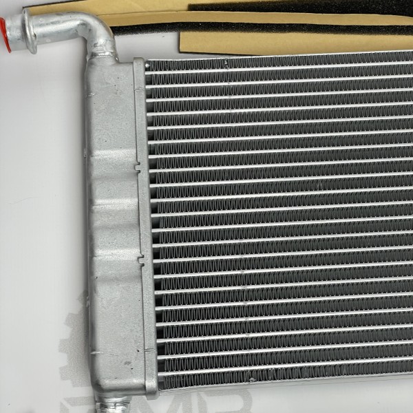 MAHLE AH241000S Радиатор печки 2.2 и 3.0 на Mercedes Sprinter W 906 / Volkswagen Crafter MAHLE AH241000S Радиатор печки 2.2 и 3.0 на Mercedes Sprinter W 906 / Volkswagen Crafter