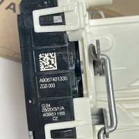 А9067401335 Замок задней правой двери на Mercedes Sprinter W 906 / Volkswagen Crafter