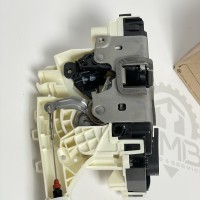 А9067401335 Замок задней правой двери на Mercedes Sprinter W 906 / Volkswagen Crafter