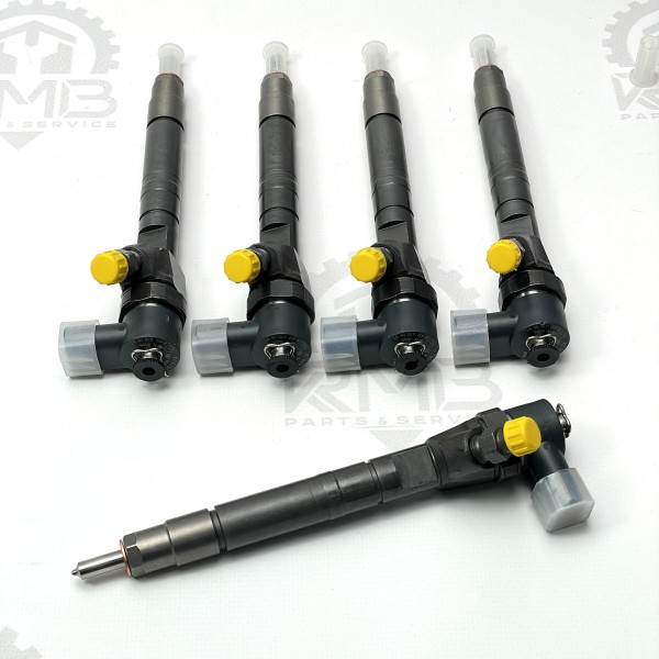A6120700587 Форсунка паливна дизельна Bosch 066 - 2.7 CDI OM612 на Мерседес Спрінтер W903 216 316 416 / W906 2.7 CDI  (Ціна за шт)