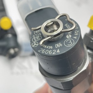 A6120700587 Форсунка паливна дизельна Bosch 066 - 2.7 CDI OM612 на Мерседес Спрінтер W903 216 316 416 / W906 2.7 CDI  (Ціна за шт)