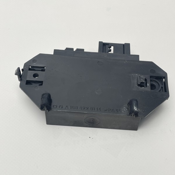 A1688200426 Блок управления центральным замком FBS на Mercedes A-Class W168