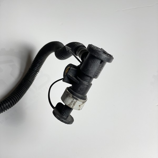 A6120703232 Топливный шланг от насоса подкачки к ТНВД на Mercedes  2.2, 2.7 CDI OM611 / OM612, C-Class W203 / E-Class W210 / ML270 W163