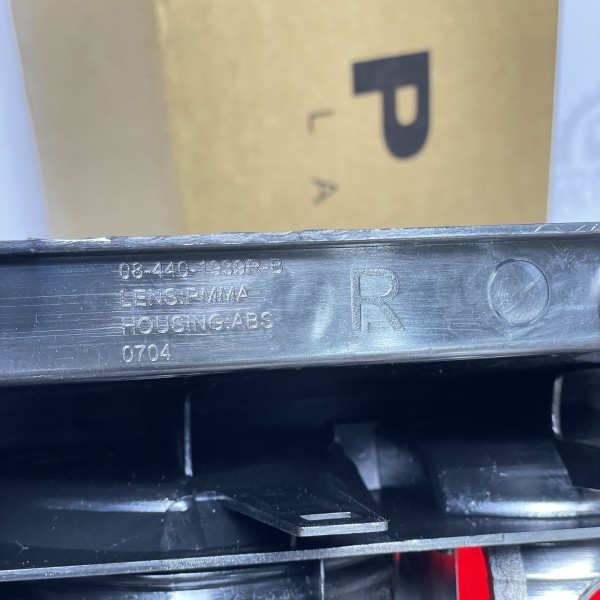 440-1939R-UE Фонарь / Стоп-сигнал, задний правый DEPO на Mercedes Sprinter W 906