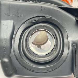 110 8220 Правая противотуманная фара AutoTechteile на Mercedes Sprinter W 906 2006 - 2013р.