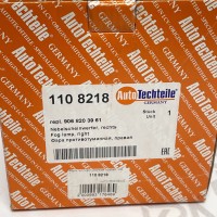 110 8218 Правая противотуманная фара AutoTechteile на Mercedes Sprinter W 906