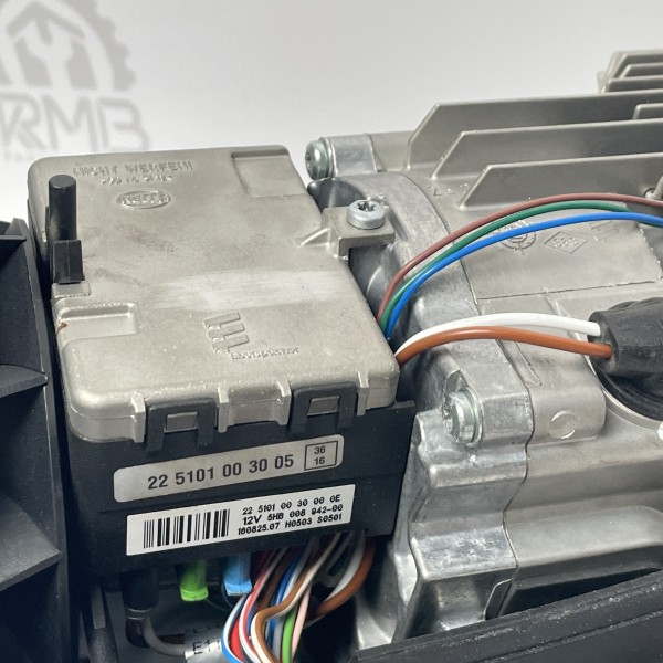 252113 Автономный обогреватель Eberspächer Airtronic D4 на Mercedes Sprinter W 906 / W 907