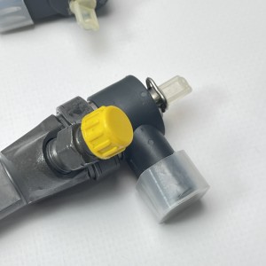 A6110701687 Форсунка паливна Bosch на Мерседес Спрінтер 2.2 CDI W903 / W906 2.7 CDI (Ціна за шт)