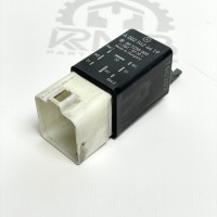 A0025424419 Реле управления вентилятором кондиционера на Mercedes Vito / Viano W639
