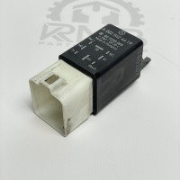A0025424419 Реле управления вентилятором кондиционера на Mercedes Vito / Viano W639